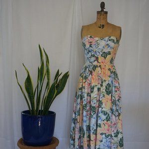 Strapless Hawaiian Floral 50s does 80s Dress